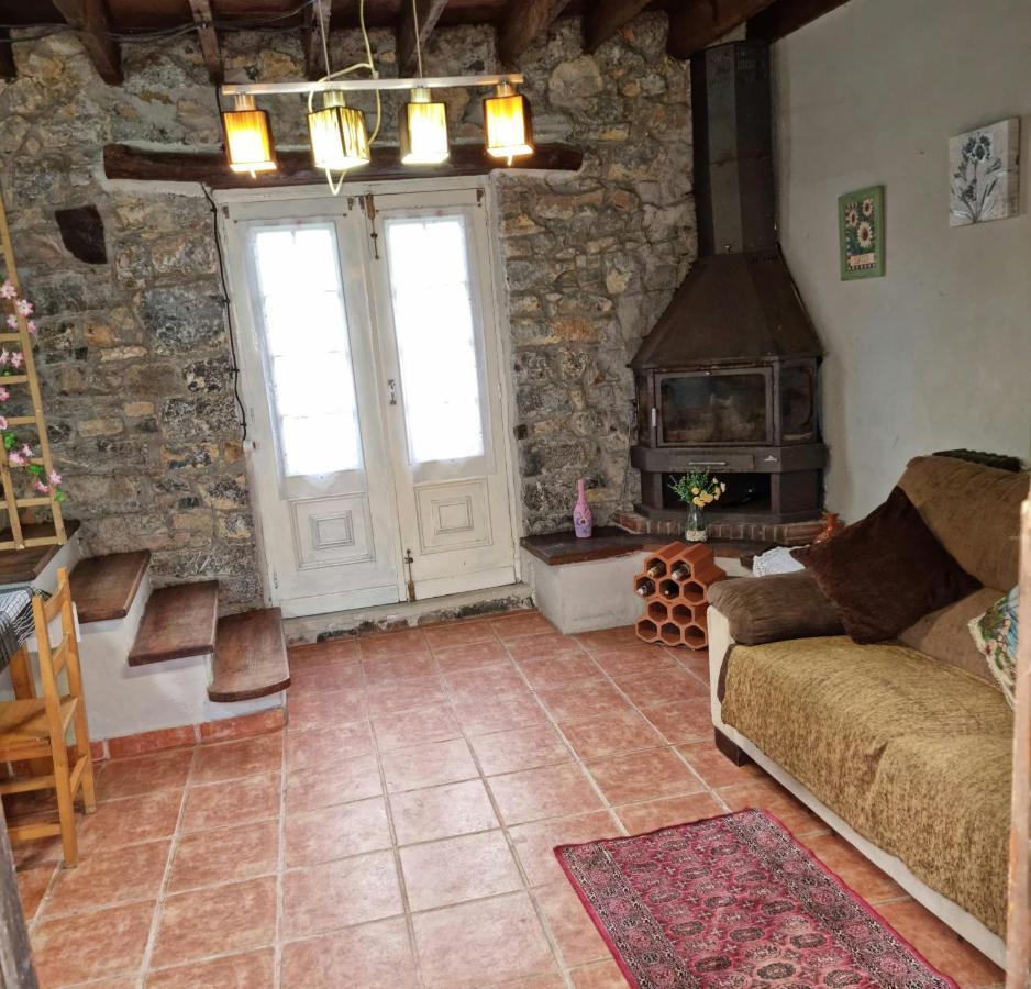 Corias Casona Junto Al Narcea Villa Kültér fotó